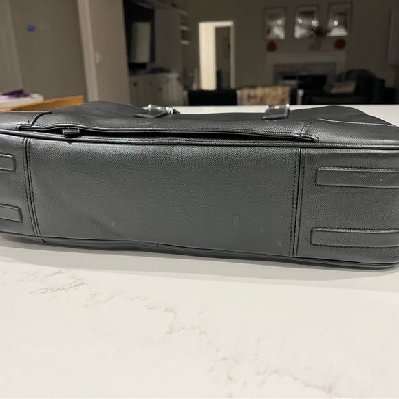 TUMI Astor Regis Italian Leather Briefcase - Picture 2 of 16